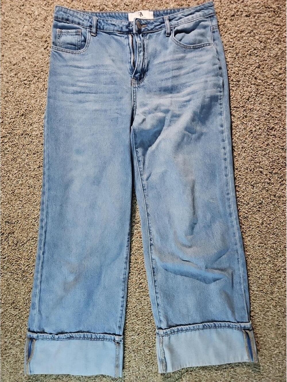 Flying Angel 11/30 Cropped Straight Blue Jeans